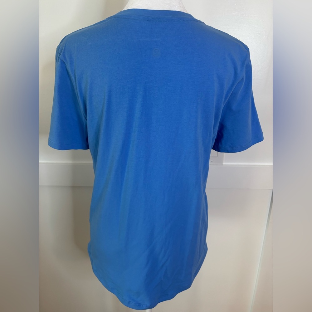 Lululemon Love crew pool size 4 Blue Crew Neck T-Shirt - Picture 2 of 3